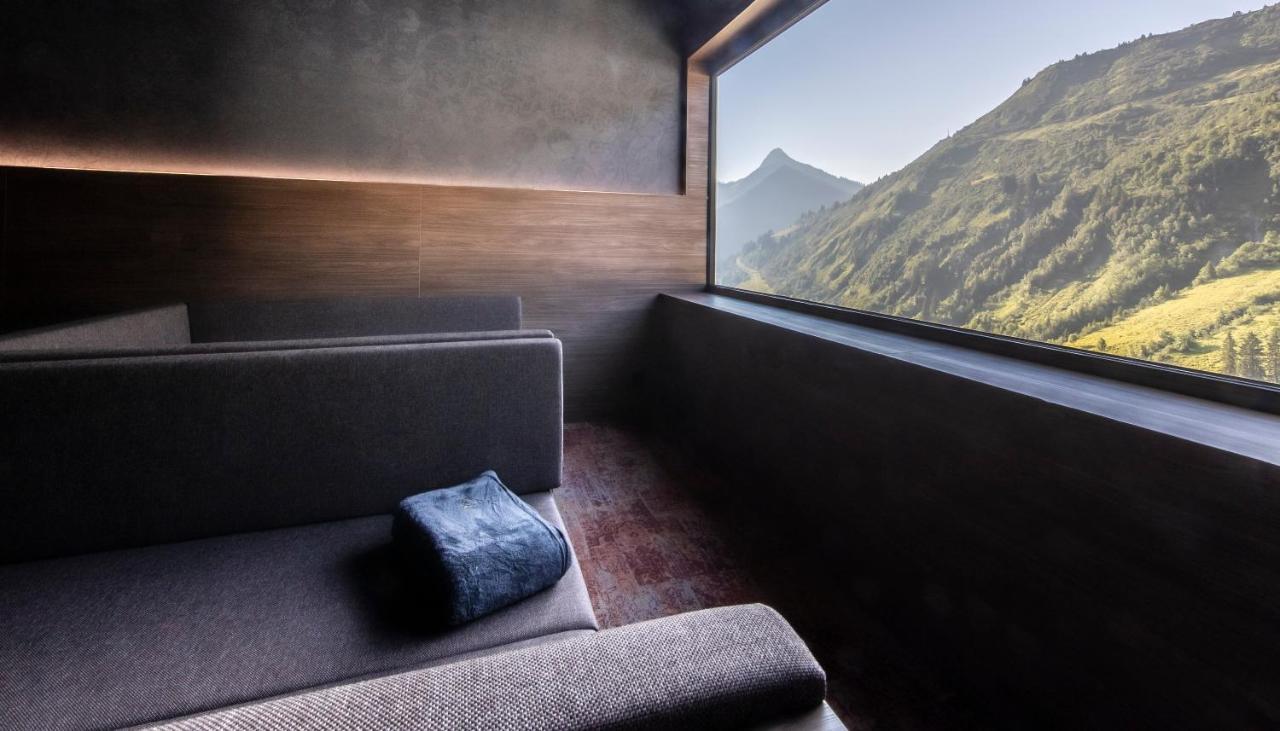 Damuelser Hof - Wellness & Spa Екстериор снимка